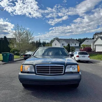 1992 Mercedes-Benz 500 SEL Sedan 4D