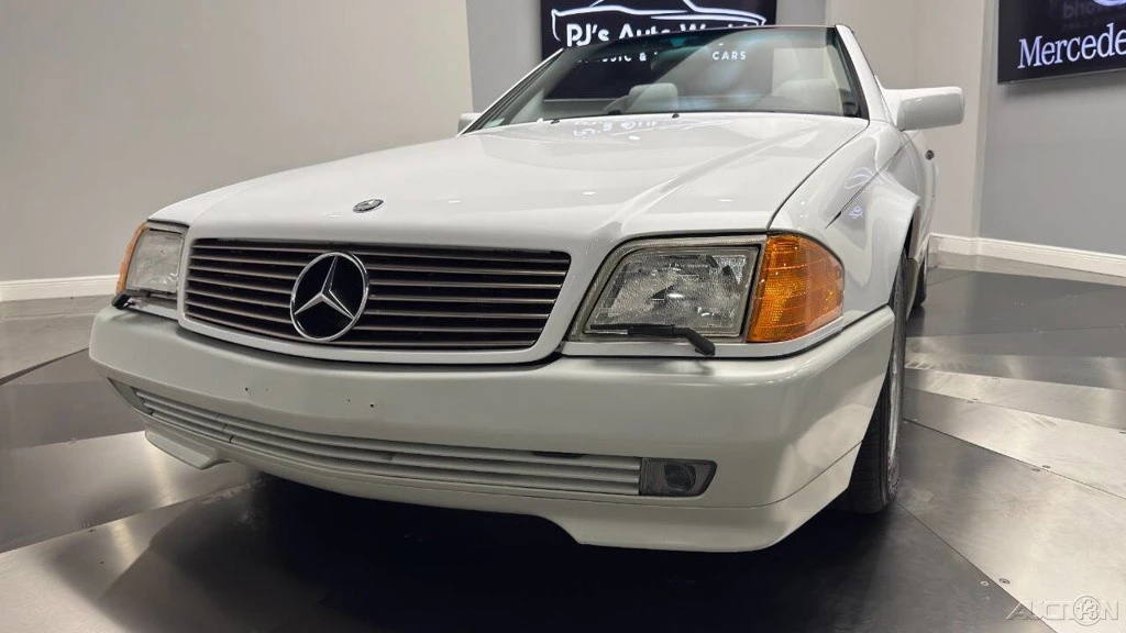 1992 Mercedes-Benz R129 SL-Class - Image 17 of 24