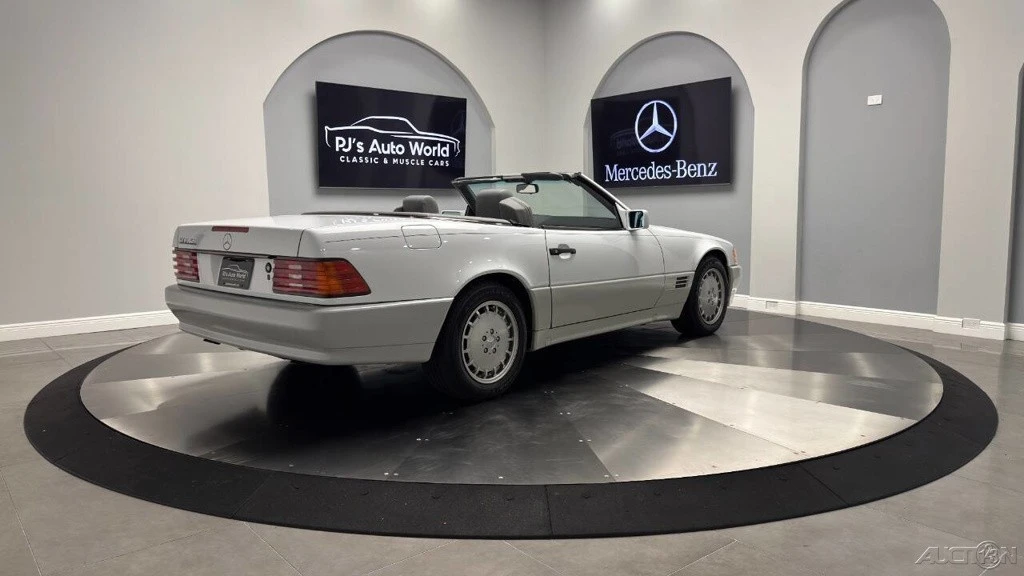 1992 Mercedes-Benz R129 SL-Class - Image 7 of 24