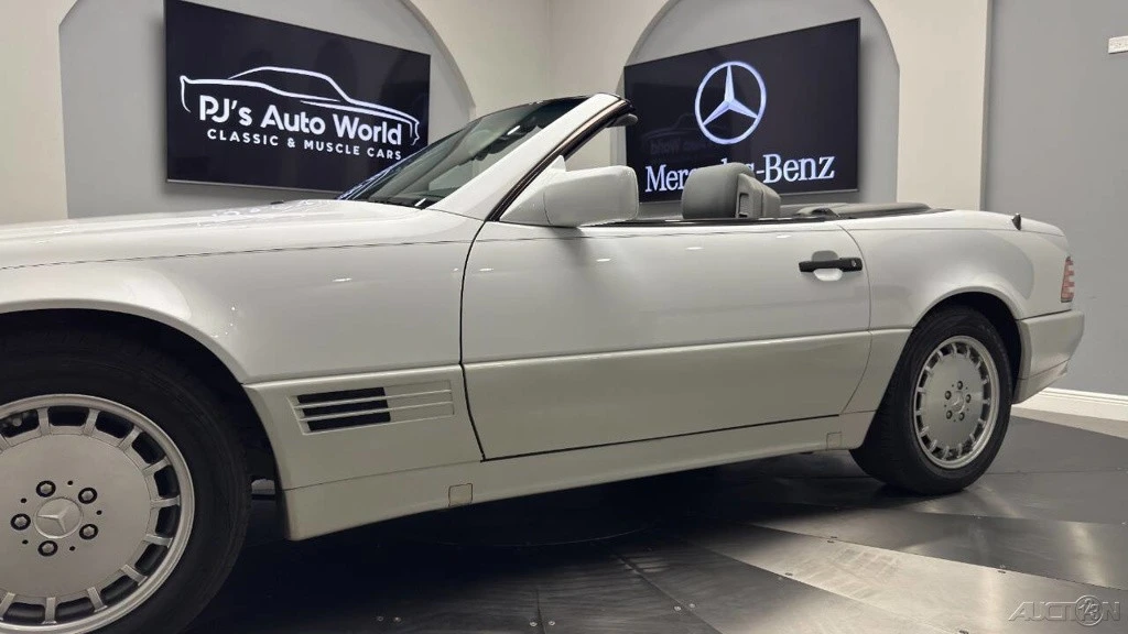 1992 Mercedes-Benz R129 SL-Class - Image 18 of 24