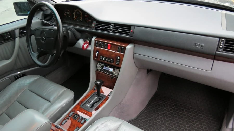 1992 Mercedes-Benz 500E & E500 - Image 6 of 8