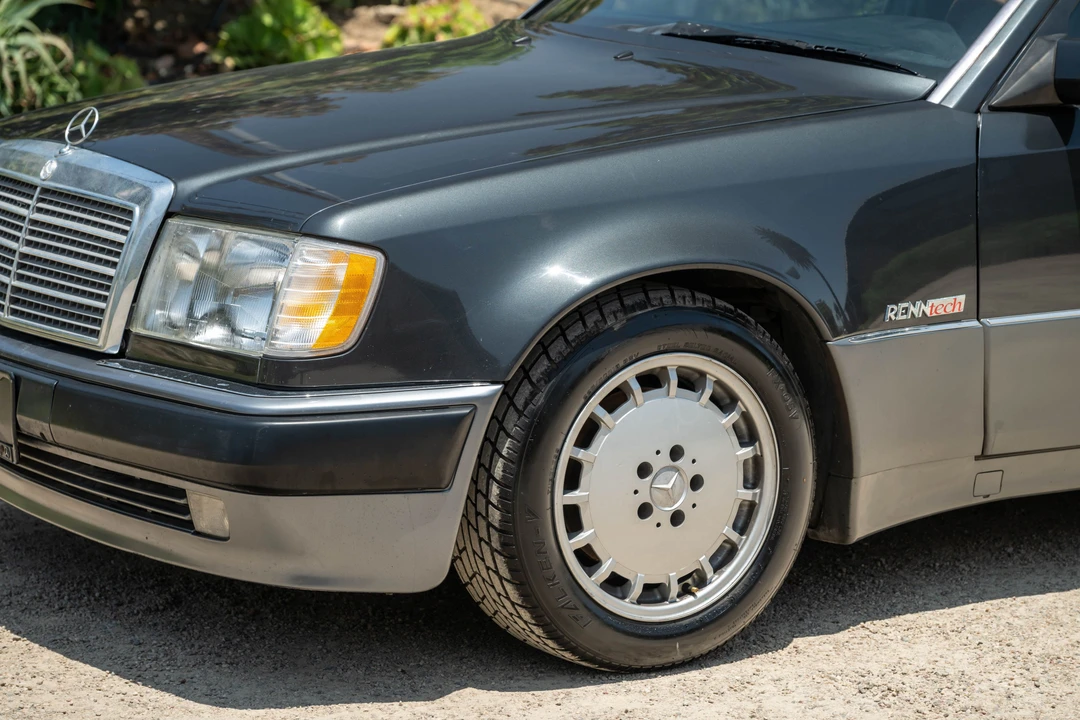 1992 Mercedes-Benz 500E & E500 - Image 30 of 31