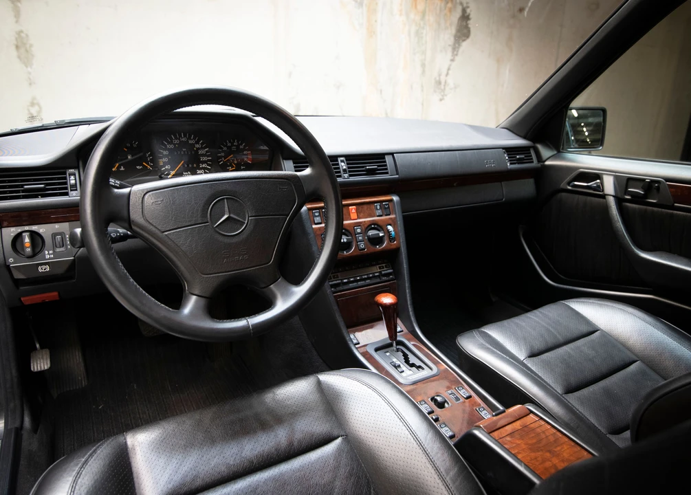 1992 Mercedes-Benz 500E & E500 - Image 20 of 31