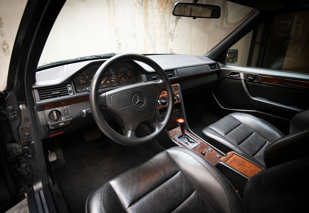 1992 Mercedes-Benz 500E & E500 - Image 19 of 31