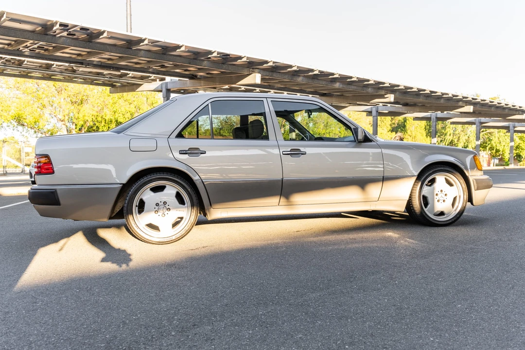 1992 Mercedes-Benz 500E & E500 - Image 9 of 31