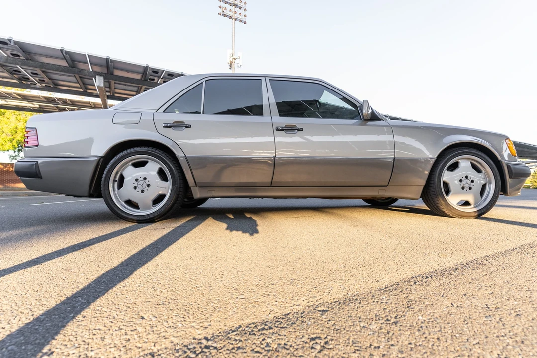 1992 Mercedes-Benz 500E & E500 - Image 11 of 31