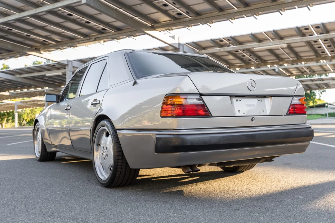 1992 Mercedes-Benz 500E & E500 - Image 4 of 31