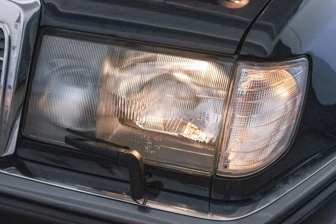 1992 Mercedes-Benz 500E & E500 - Image 30 of 31