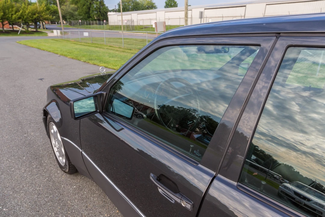 1992 Mercedes-Benz 500E & E500 - Image 24 of 31