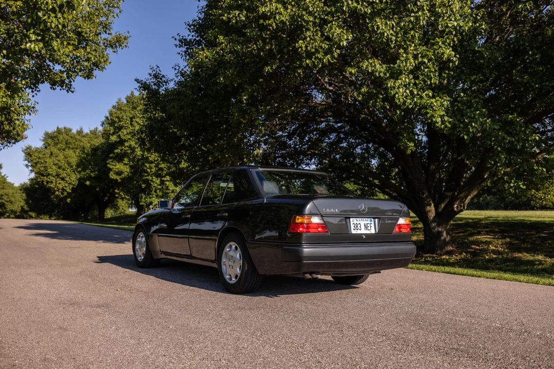 1992 Mercedes-Benz 500E & E500 - Image 9 of 23