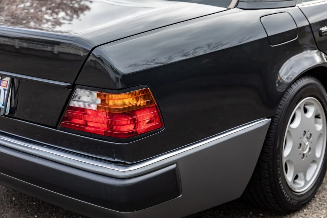 1992 Mercedes-Benz 500E & E500 - Image 18 of 31