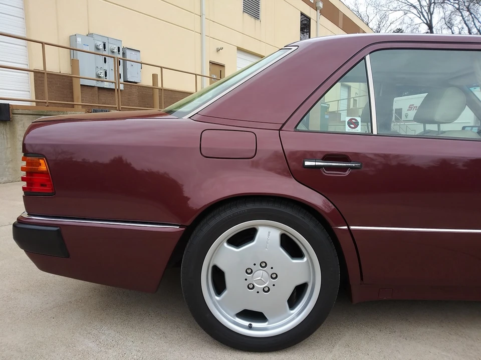1992 Mercedes-Benz 500E & E500 - Image 29 of 31
