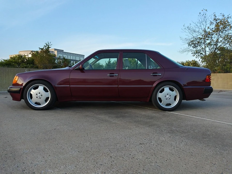1992 Mercedes-Benz 500E & E500 - Image 5 of 31