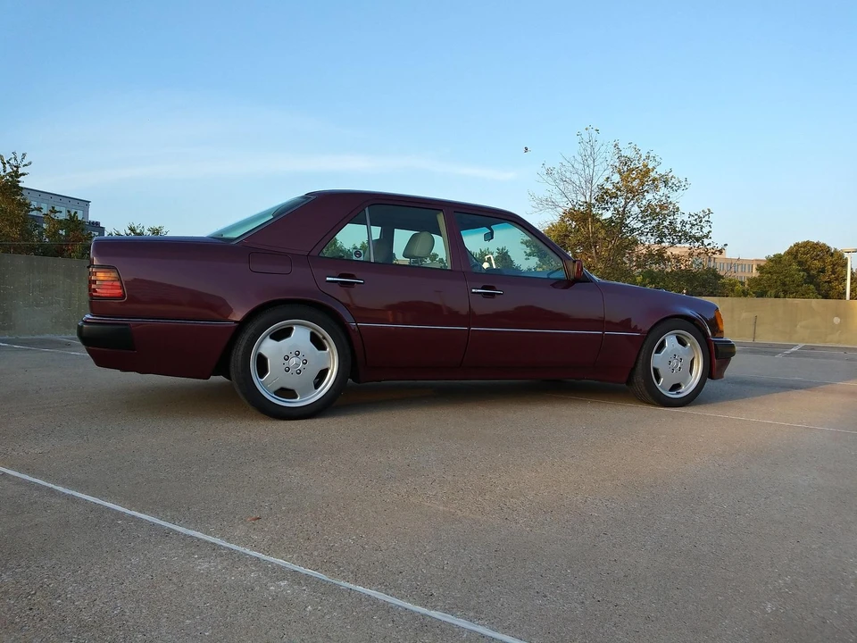 1992 Mercedes-Benz 500E & E500 - Image 14 of 31