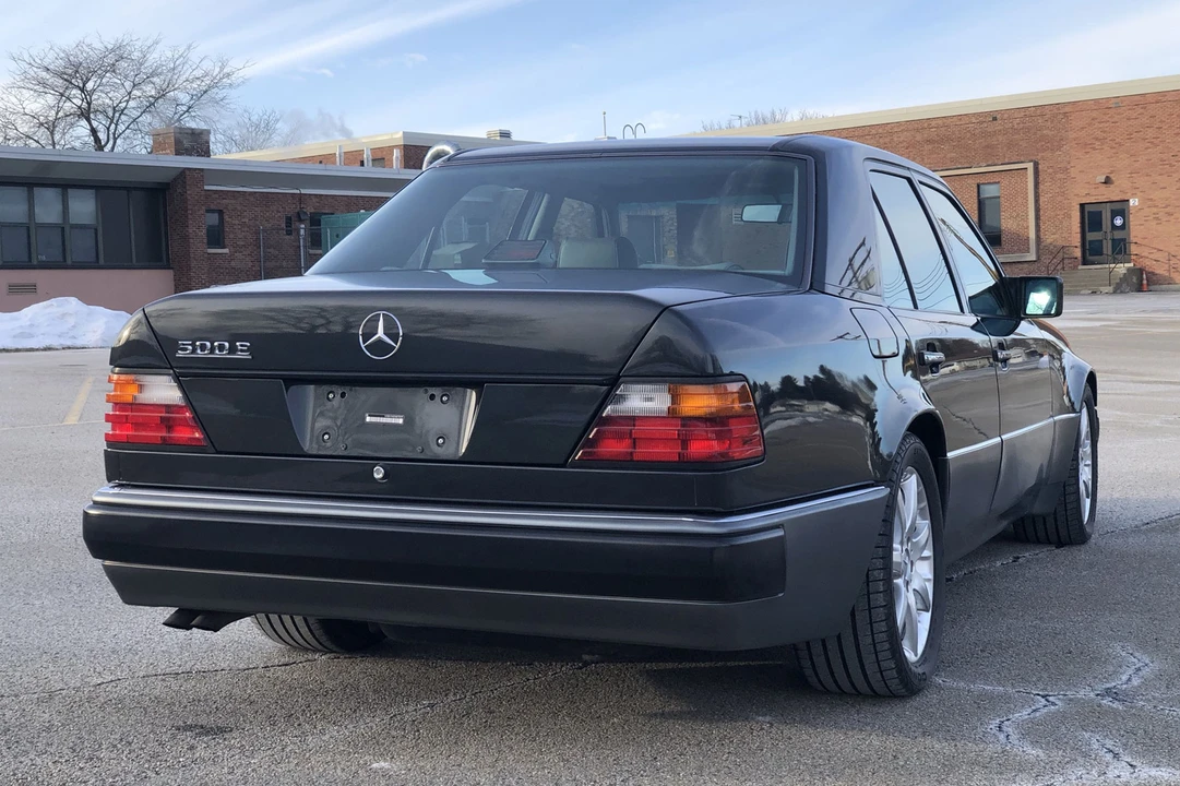 1992 Mercedes-Benz 500E & E500 - Image 25 of 31