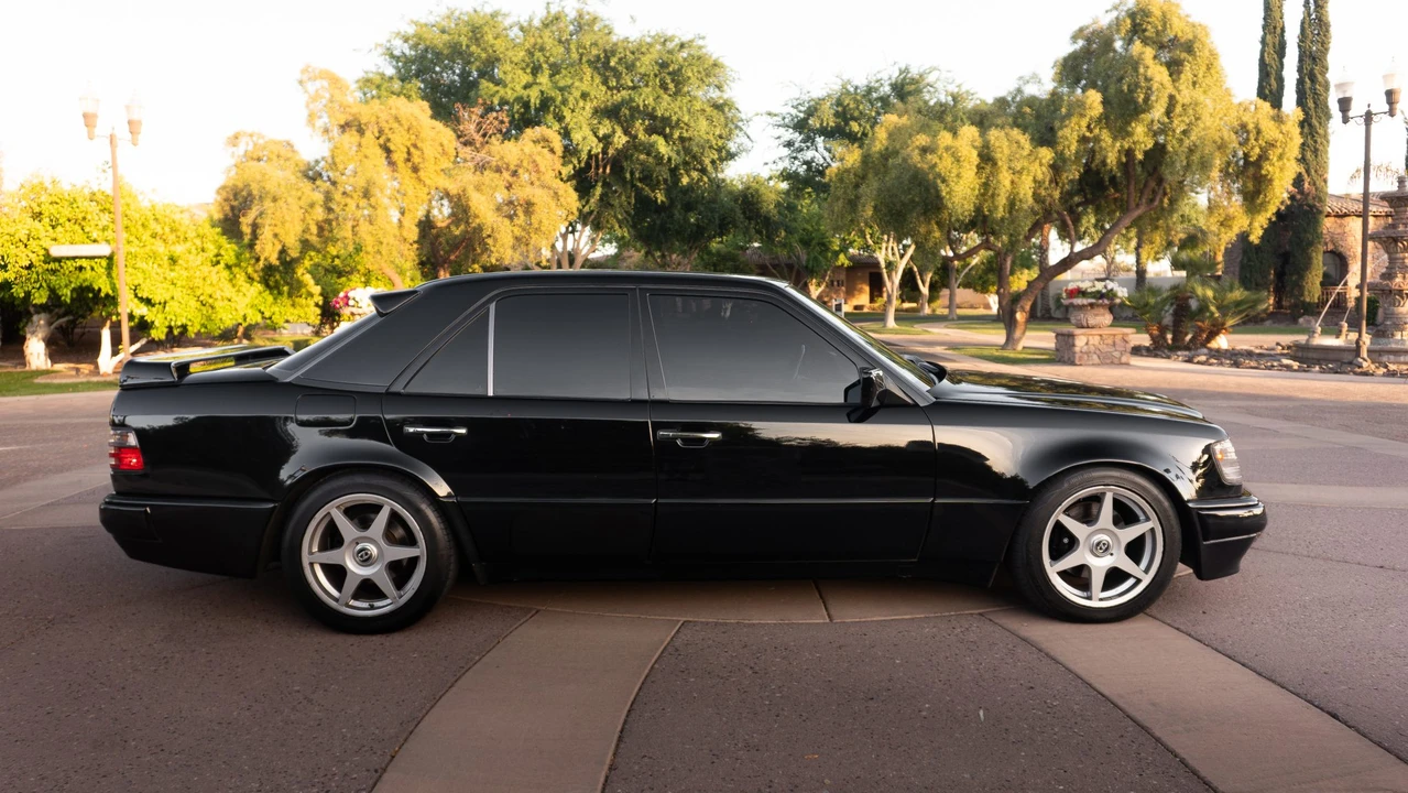 1992 Mercedes-Benz 500E & E500 - Image 8 of 31