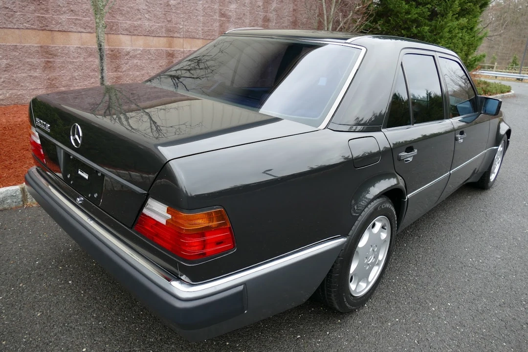 1992 Mercedes-Benz 500E & E500 - Image 15 of 31