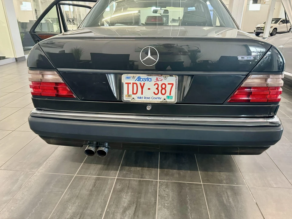 1992 Mercedes-Benz 500E & E500 - Image 17 of 31