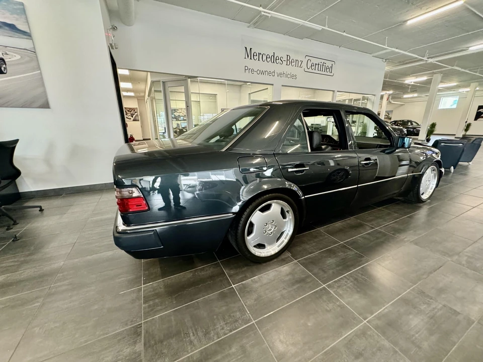 1992 Mercedes-Benz 500E & E500 - Image 14 of 31
