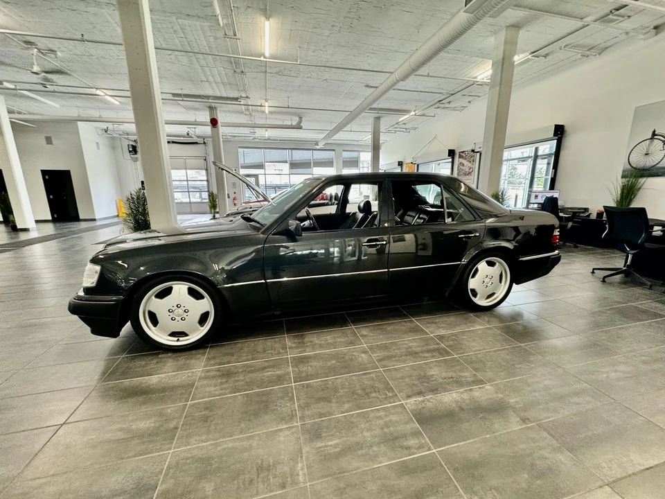 1992 Mercedes-Benz 500E & E500 - Image 23 of 31