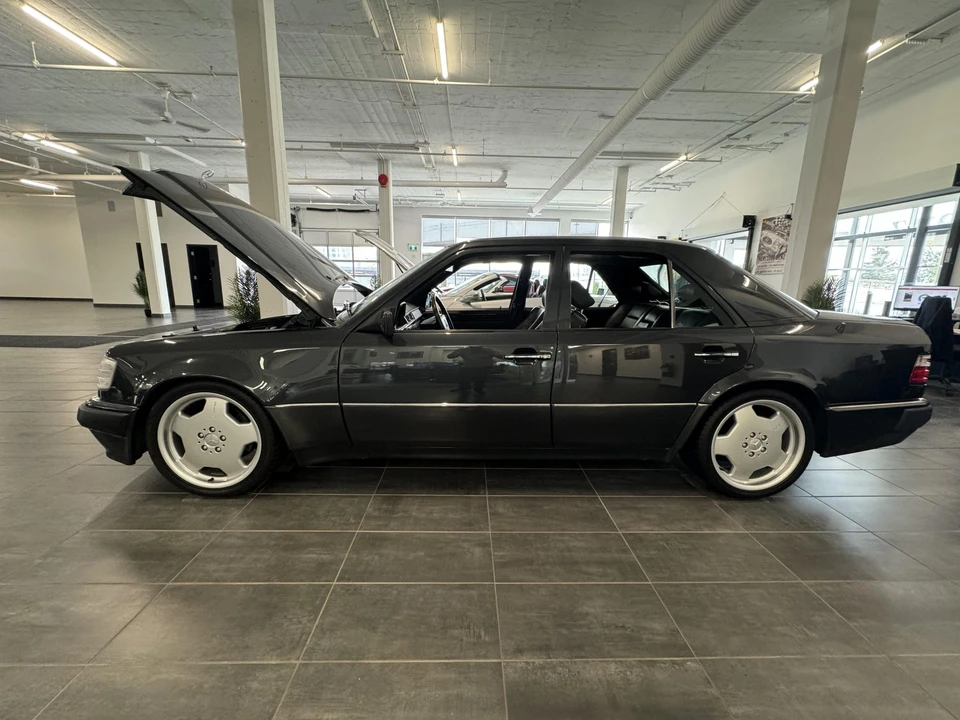 1992 Mercedes-Benz 500E & E500 - Image 22 of 31