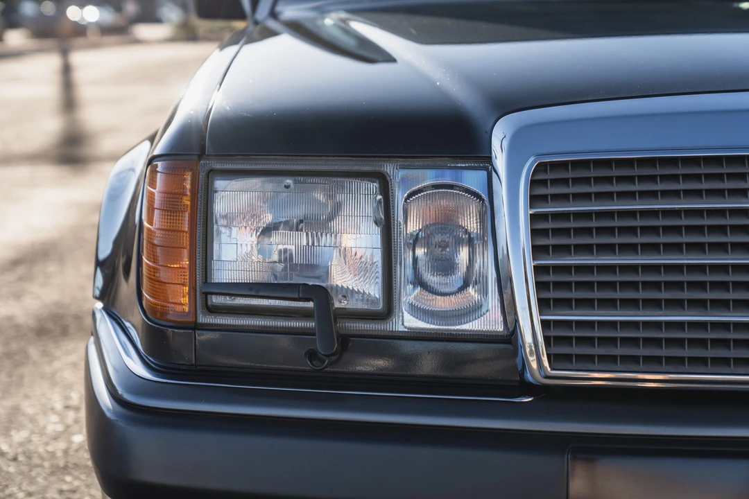 1992 Mercedes-Benz 500E & E500 - Image 24 of 31