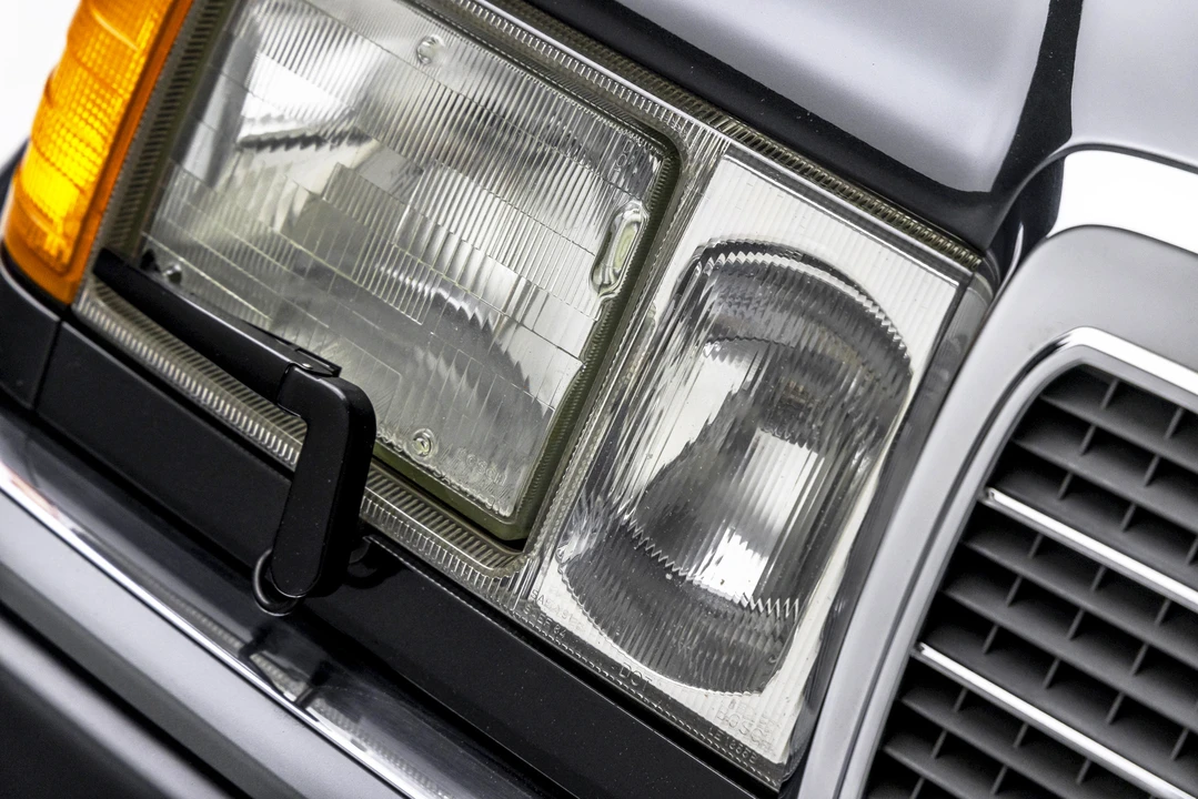 1992 Mercedes-Benz 500E & E500 - Image 13 of 31