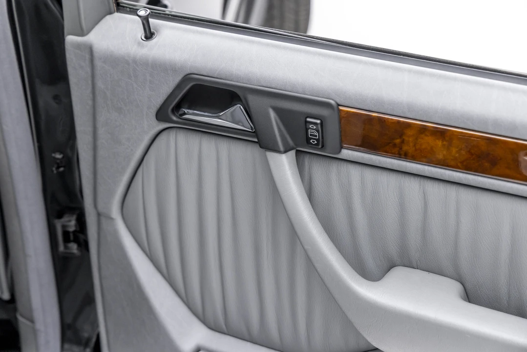 1992 Mercedes-Benz 500E & E500 - Image 28 of 31