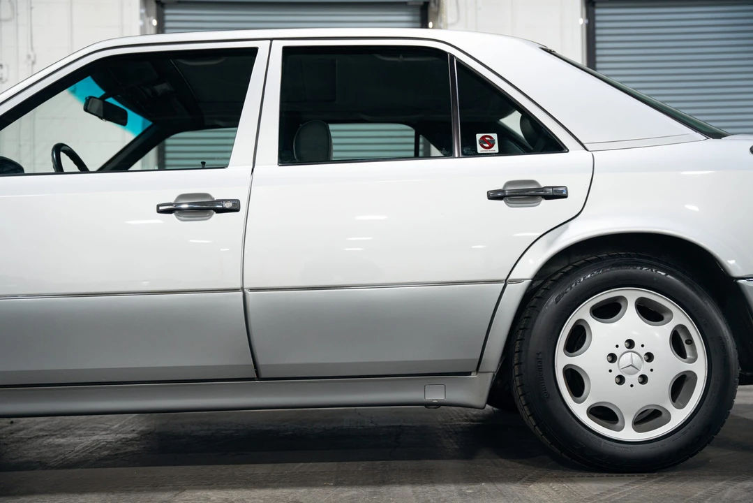 1992 Mercedes-Benz 500E & E500 - Image 11 of 31