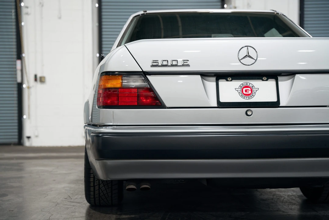 1992 Mercedes-Benz 500E & E500 - Image 27 of 31