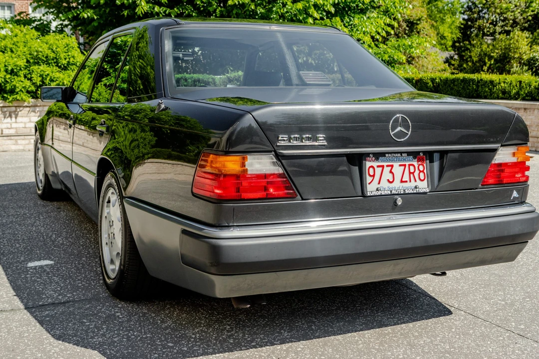 1992 Mercedes-Benz 500E & E500 - Image 4 of 31