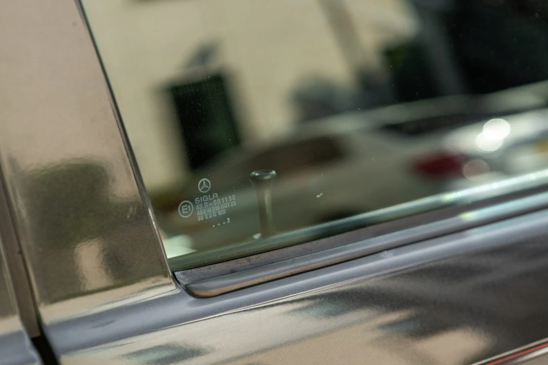 1992 Mercedes-Benz 500E & E500 - Image 27 of 31