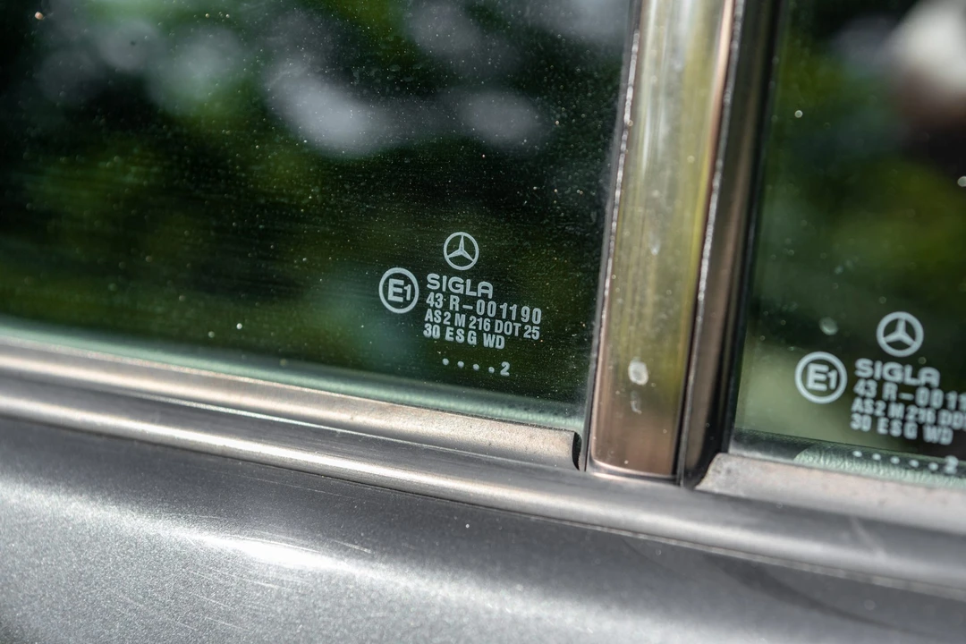 1992 Mercedes-Benz 500E & E500 - Image 29 of 31