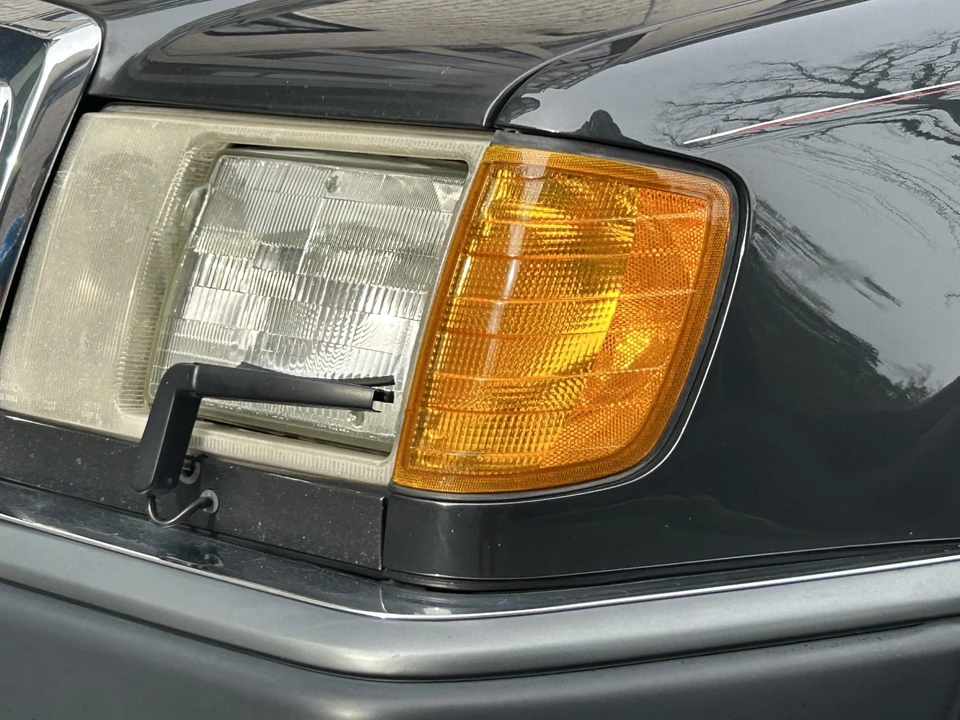 1992 Mercedes-Benz 500E & E500 - Image 17 of 31