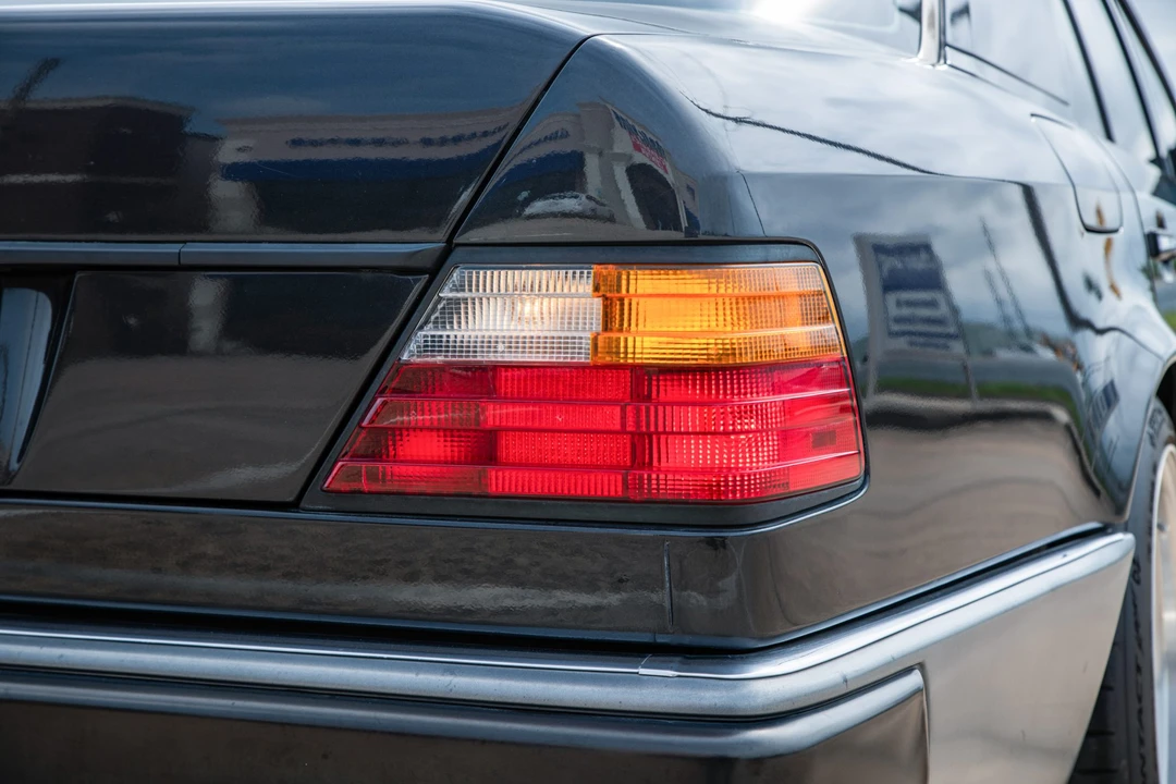 1992 Mercedes-Benz 500E & E500 - Image 18 of 31