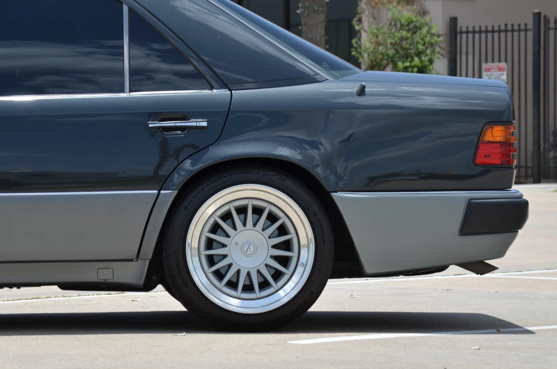 1992 Mercedes-Benz 500E & E500 - Image 14 of 31