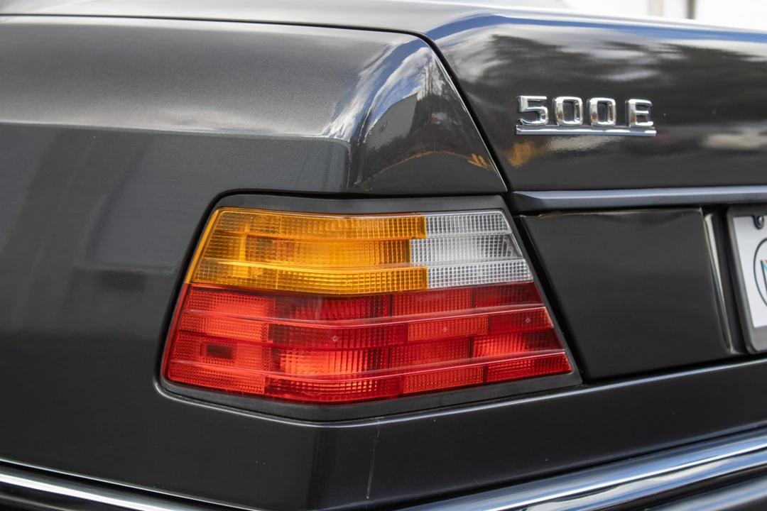 1992 Mercedes-Benz 500E & E500 - Image 11 of 31