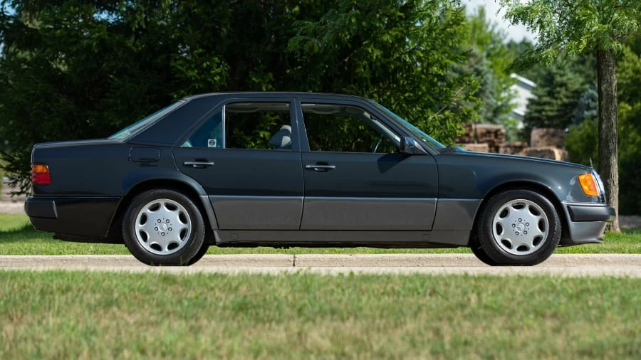 1992 Mercedes-Benz 500E & E500 - Image 8 of 26
