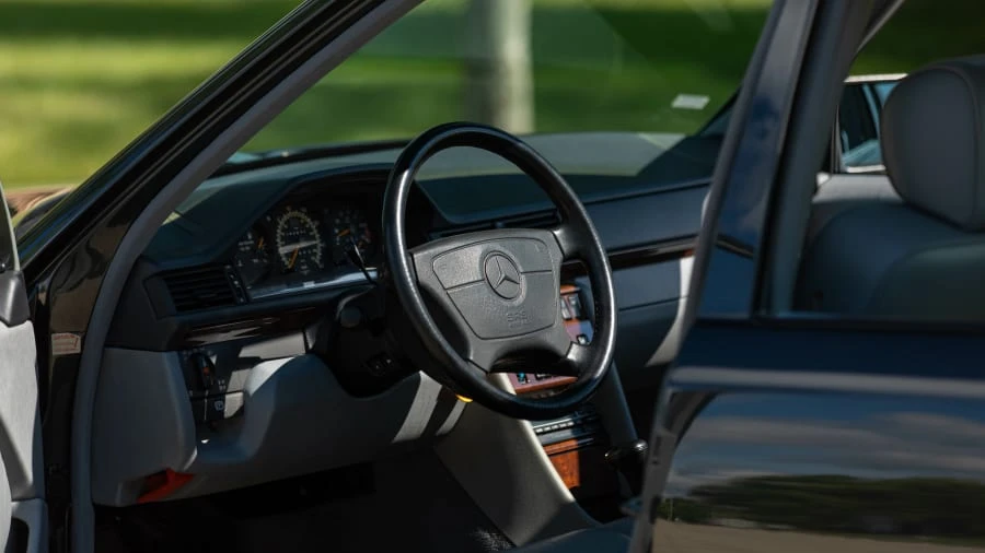 1992 Mercedes-Benz 500E & E500 - Image 9 of 26