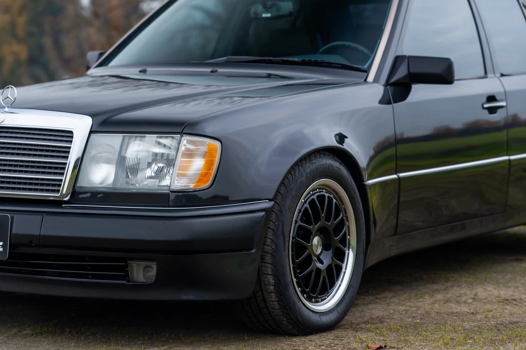 1992 Mercedes-Benz 500E & E500 - Image 23 of 31