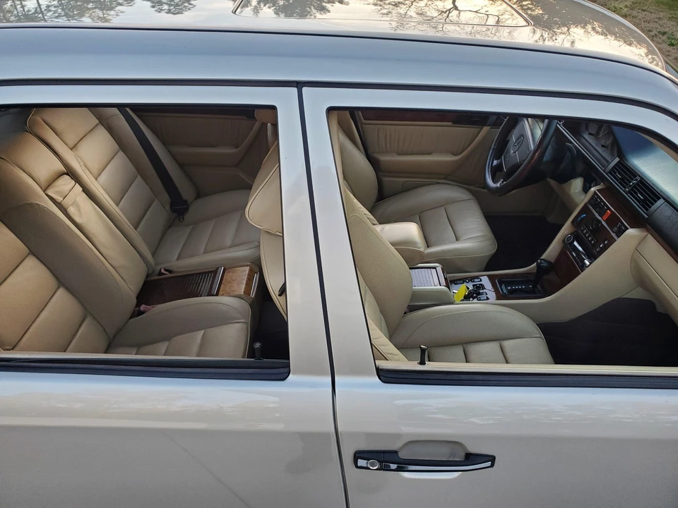 1992 Mercedes-Benz 500E & E500 - Image 16 of 31