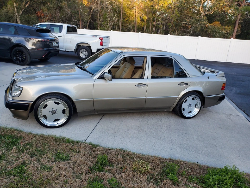 1992 Mercedes-Benz 500E & E500 - Image 10 of 31