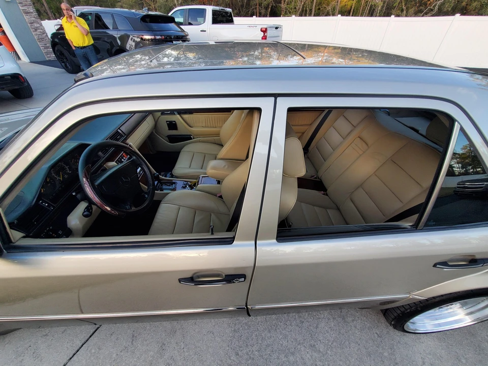 1992 Mercedes-Benz 500E & E500 - Image 15 of 31