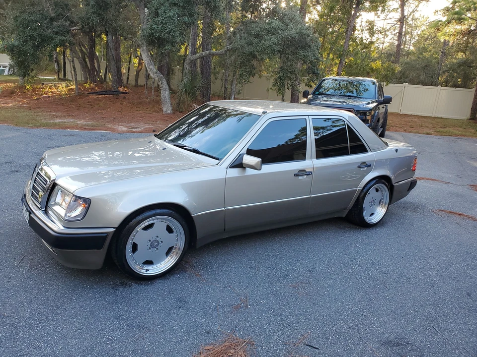 1992 Mercedes-Benz 500E & E500 - Image 3 of 31