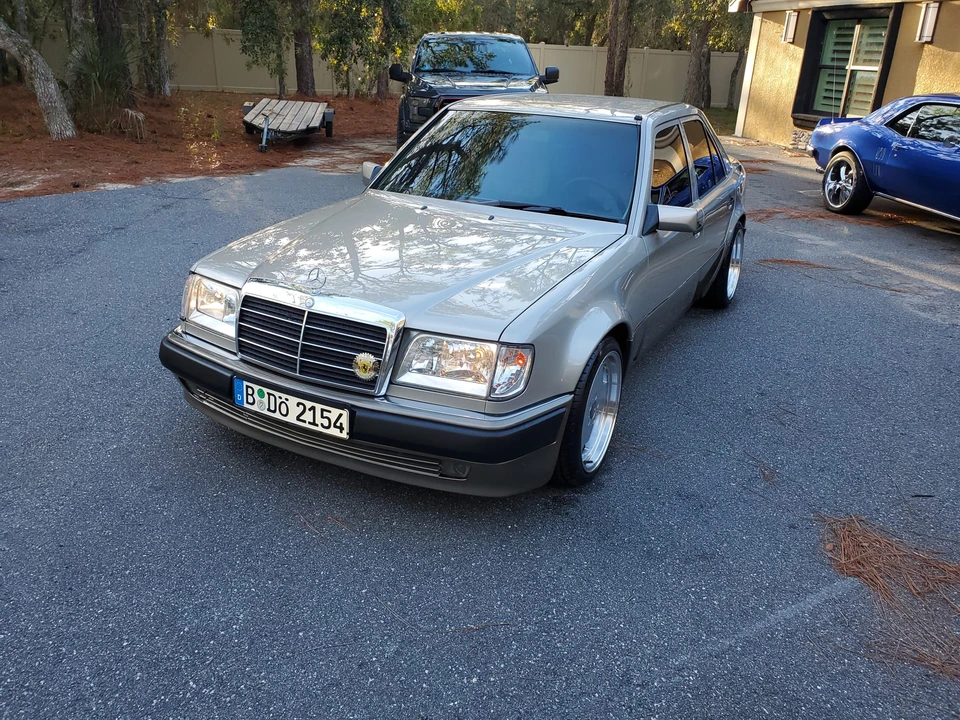 1992 Mercedes-Benz 500E & E500 - Image 2 of 31