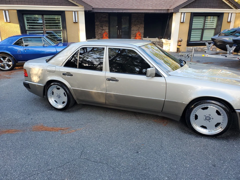 1992 Mercedes-Benz 500E & E500 - Image 23 of 31