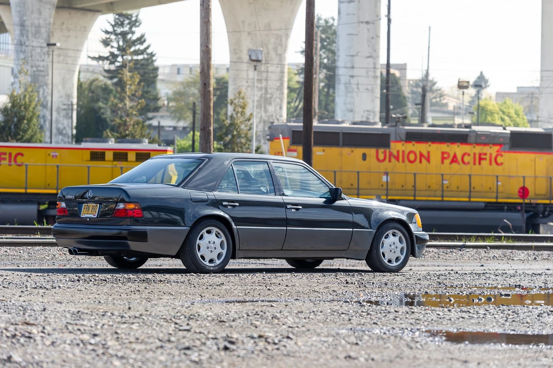 1992 Mercedes-Benz 500E & E500 - Image 17 of 31