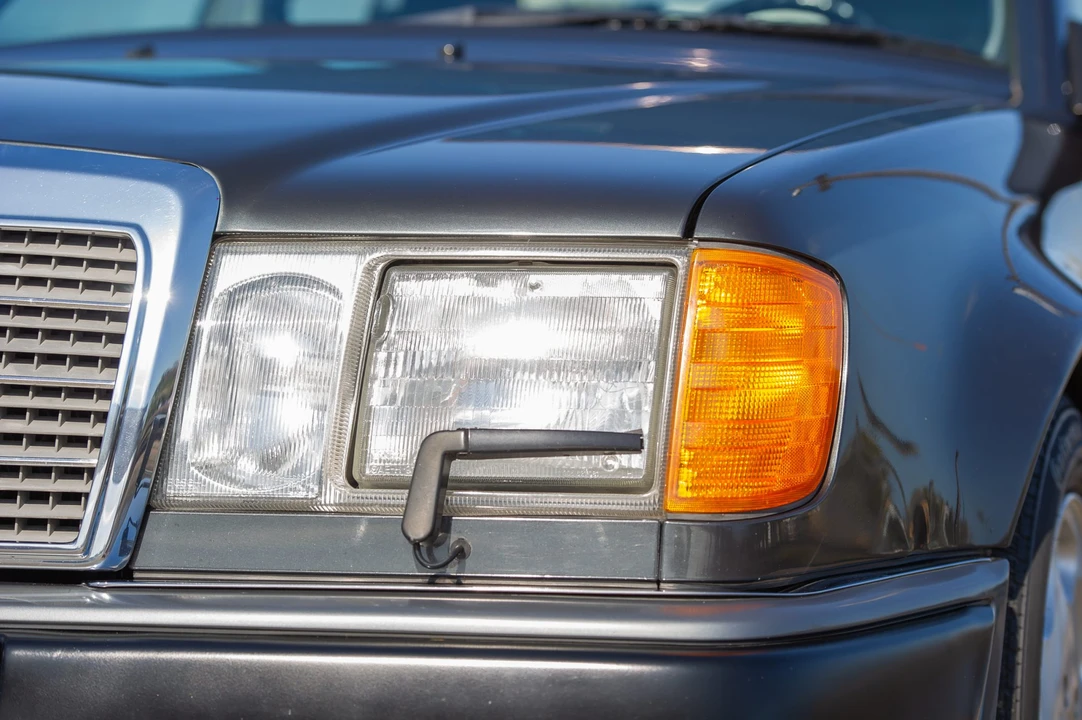 1992 Mercedes-Benz 500E & E500 - Image 28 of 31