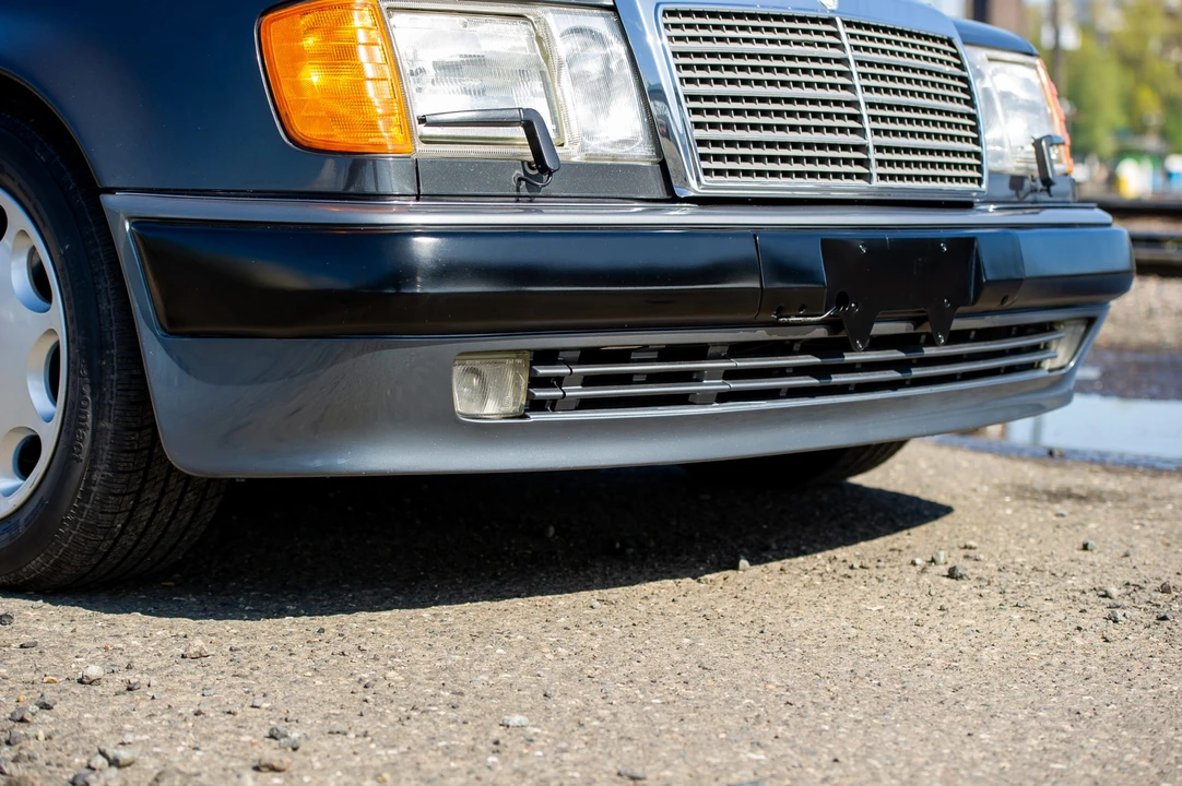 1992 Mercedes-Benz 500E & E500 - Image 30 of 31