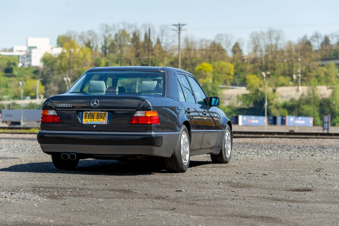 1992 Mercedes-Benz 500E & E500 - Image 16 of 31
